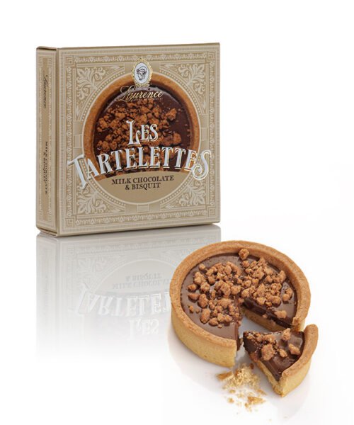 ΤΑΡΤΑ ΜΕ ΠΡΑΛΙΝΑ ΦΟΥΝΤΟΥΚΙΟΥ & ΤΡΙΜΜΕΝΟ ΜΠΙΣΚΟΤΟ