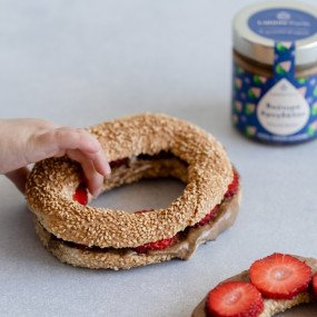 Alternative view of Βούτυρο Αμυγδάλου, 210gr.