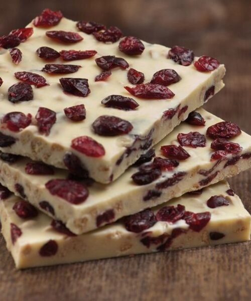 Alternative view of Λευκή σοκολάτα με μπισκότο και κράνμπερι